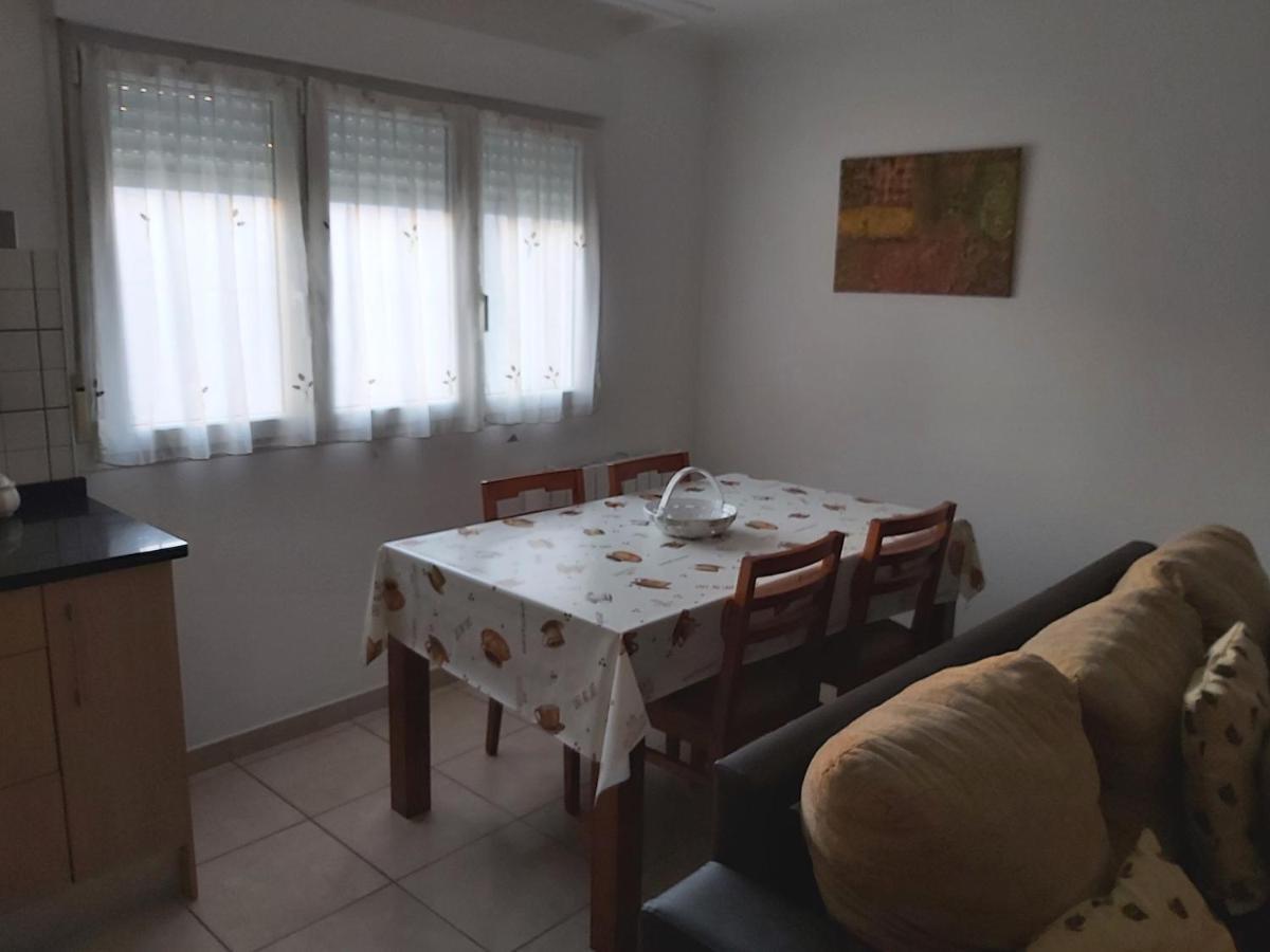 Apartamento En Zona Costera, Muy Cerquita De La Playa Apartment Pobra Do Caraminal Exterior photo