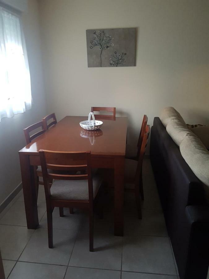 Apartamento En Zona Costera, Muy Cerquita De La Playa Apartment Pobra Do Caraminal Exterior photo