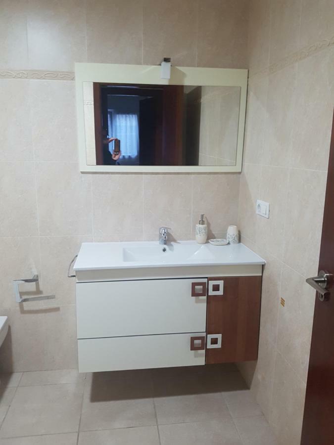 Apartamento En Zona Costera, Muy Cerquita De La Playa Apartment Pobra Do Caraminal Exterior photo